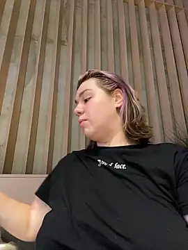 SuzieMurray online show from 01-21-25, 07:26