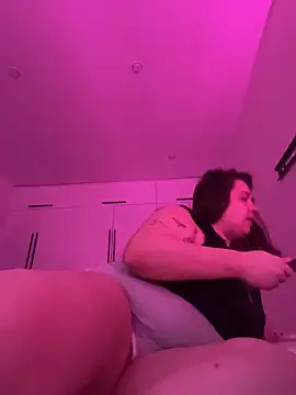 SuzieMurray online show from 12-19-25, 07:15