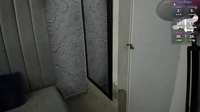 AlexaFoxy18 online show from 06-11-26, 02:37