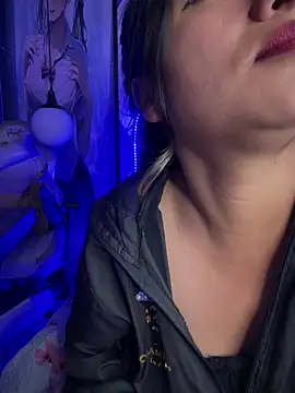 Im Little online show from 12-13-24, 03:49