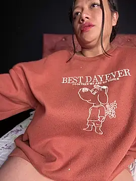 Im Little online show from 02-28-25, 06:32