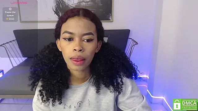 Shenna brunette  online show from 01-11-25, 01:01