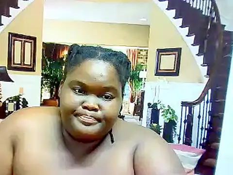 Snapshot of EbonyHotBuns chatting on 02-22-25, 12:38 EbonyHotBuns online show from 02-22-25, 12:38