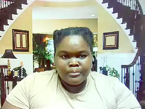 Snapshot of EbonyHotBuns chatting on 02-27-25, 05:56 EbonyHotBuns online show from 02-27-25, 05:56