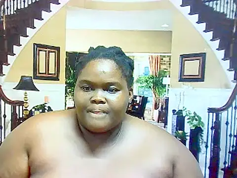 Snapshot of EbonyHotBuns chatting on 03-05-25, 12:27 EbonyHotBuns online show from 03-05-25, 12:27