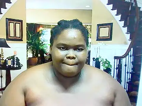 Snapshot of EbonyHotBuns chatting on 03-08-25, 11:48 EbonyHotBuns online show from 03-08-25, 11:48