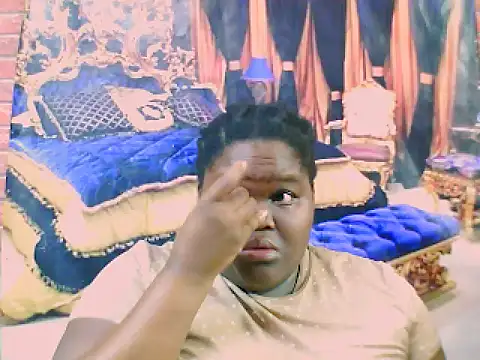 Snapshot of EbonyHotBuns chatting on 03-11-25, 05:27 EbonyHotBuns online show from 03-11-25, 05:27