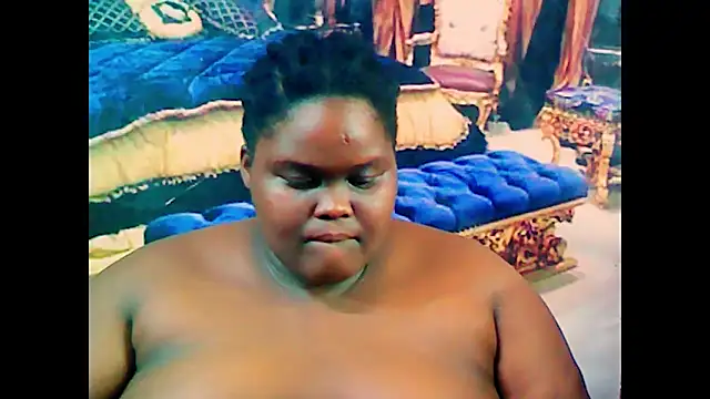 Snapshot of EbonyHotBuns chatting on 03-14-25, 12:10 EbonyHotBuns online show from 03-14-25, 12:10
