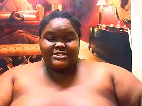 Snapshot of EbonyHotBuns chatting on 09-23-25, 05:43 EbonyHotBuns online show from 09-23-25, 05:43