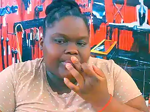 EbonyHotBuns online show from 11-08-25, 06:46