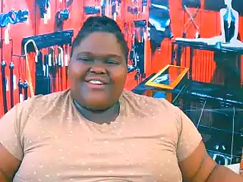 EbonyHotBuns online show from 11-12-25, 07:42