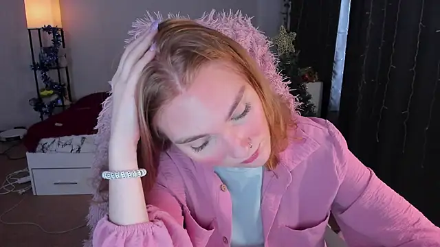 ReddHotPipper online show from 12-16-25, 03:33