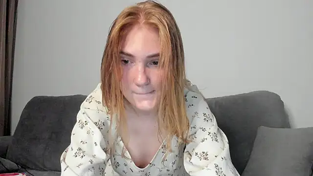 Snapshot of ReddHotPipper chatting on 06-03-26, 04:04 ReddHotPipper online show from 06-03-26, 04:04