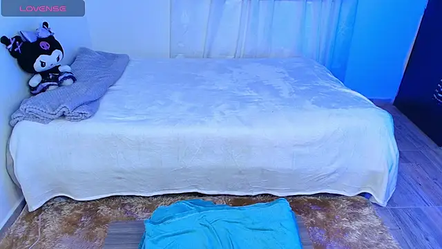 Dana martinezz online show from 09-18-25, 01:40