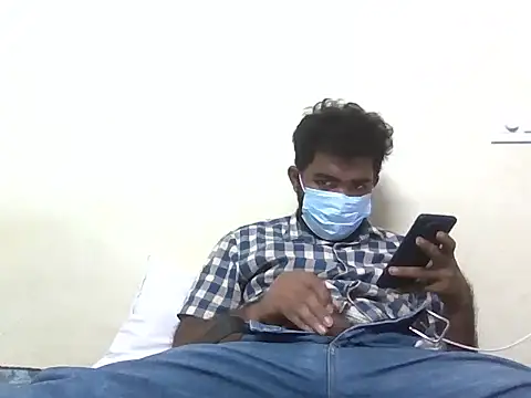 nick05inch online show from 10-17-25, 01:25