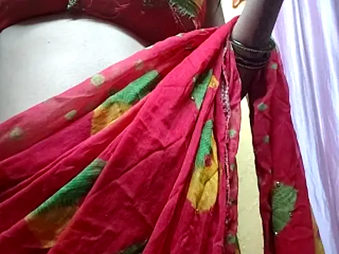 poojaxxx65 online show from 05-21-26, 10:39