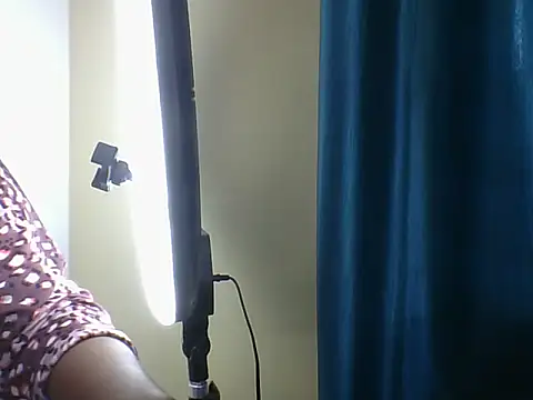 Snapshot of Sexy_Sonu_Bebu chatting on 06-25-26, 05:34 Sexy Sonu Bebu online show from 06-25-26, 05:34