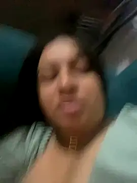 Snapshot of lalinha_sapeka chatting on 11-10-25, 11:37 lalinha sapeka online show from 11-10-25, 11:37