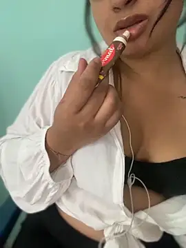 Snapshot of lalinha_sapeka chatting on 11-14-25, 03:33 lalinha sapeka online show from 11-14-25, 03:33