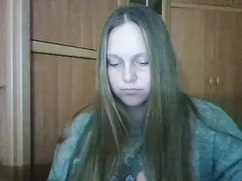 Snapshot of Evasapples chatting on 12-07-24, 09:00 Evasapples online show from 12-07-24, 09:00