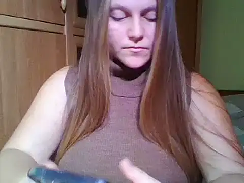 Snapshot of Evasapples chatting on 01-04-25, 06:40 Evasapples online show from 01-04-25, 06:40