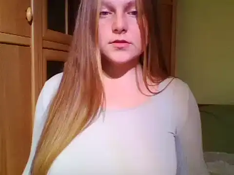 Snapshot of Evasapples chatting on 01-26-25, 01:15 Evasapples online show from 01-26-25, 01:15