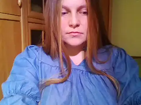 Snapshot of Evasapples chatting on 01-27-25, 06:41 Evasapples online show from 01-27-25, 06:41