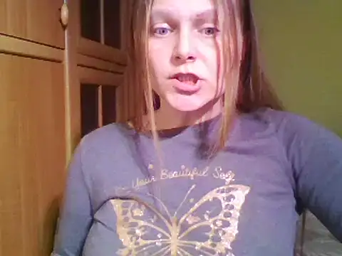 Snapshot of Evasapples chatting on 02-15-25, 06:55 Evasapples online show from 02-15-25, 06:55