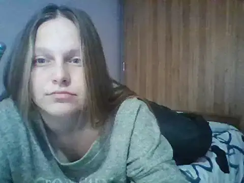 Snapshot of Evasapples chatting on 02-23-25, 09:16 Evasapples online show from 02-23-25, 09:16