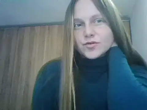 Snapshot of Evasapples chatting on 03-02-25, 03:48 Evasapples online show from 03-02-25, 03:48