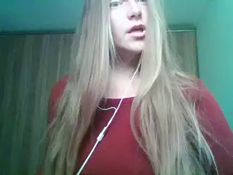 Snapshot of Evasapples chatting on 09-27-25, 01:05 Evasapples online show from 09-27-25, 01:05