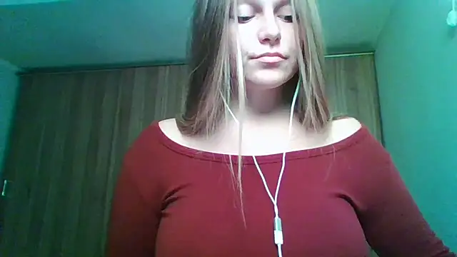 Snapshot of Evasapples chatting on 11-03-25, 09:38 Evasapples online show from 11-03-25, 09:38