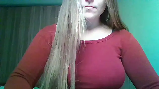 Snapshot of Evasapples chatting on 11-14-25, 01:21 Evasapples online show from 11-14-25, 01:21