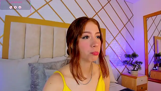 Snapshot of AbigailCarter chatting on 11-08-25, 11:36 AbigailCarter online show from 11-08-25, 11:36