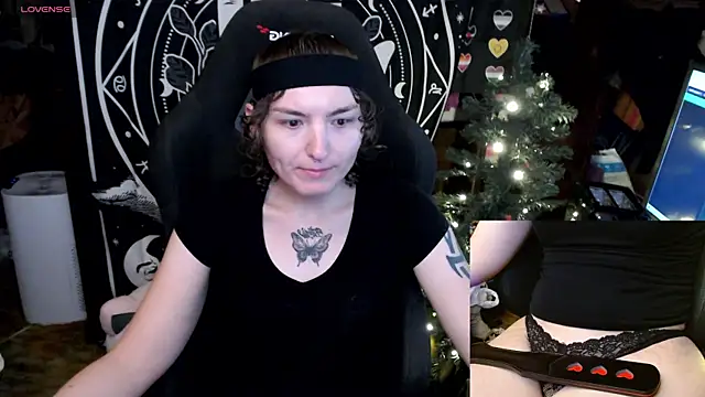 BrandiWRLD 999 online show from 12-31-24, 06:46