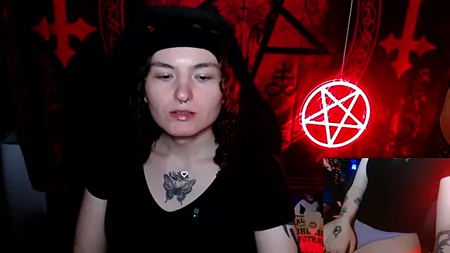 BrandiWRLD 999 online show from 10-06-25, 08:28