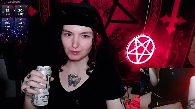 BrandiWRLD 999 online show from 10-19-25, 06:52