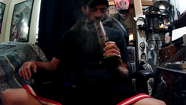 slutty guy12 online show from 02-20-25, 07:08