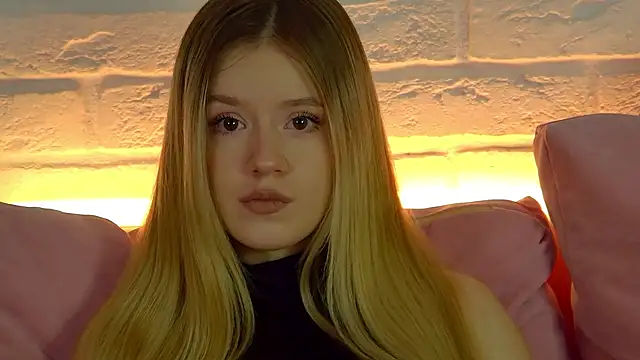 MilanaBalmain online show from 12-01-25, 04:39