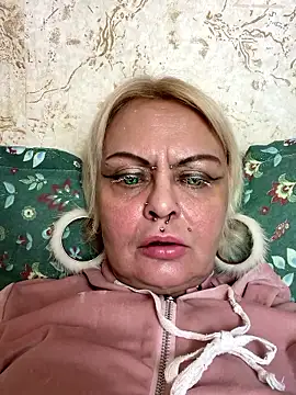 Snapshot of Gardener_of_Illusions chatting on 01-19-26, 03:10 Gardener of Illusions online show from 01-19-26, 03:10