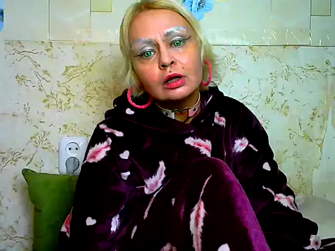 Snapshot of Gardener_of_Illusions chatting on 01-19-26, 04:33 Gardener of Illusions online show from 01-19-26, 04:33