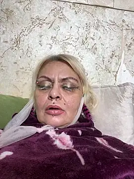 Snapshot of Gardener_of_Illusions chatting on 03-04-26, 03:45 Gardener of Illusions online show from 03-04-26, 03:45