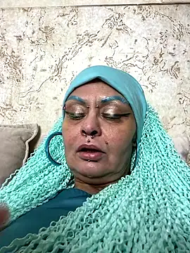 Snapshot of Gardener_of_Illusions chatting on 03-09-26, 06:06 Gardener of Illusions online show from 03-09-26, 06:06