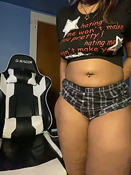 Snapshot of y0urlilgf chatting on 12-07-24, 11:56 y0urlilgf online show from 12-07-24, 11:56