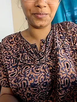 Sexy-Shalinii online show from 04-26-26, 07:39