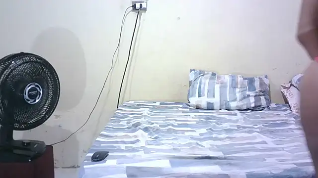 Snapshot of pornstarbrezillian chatting on 10-04-25, 12:03 pornstarbrezillian online show from 10-04-25, 12:03