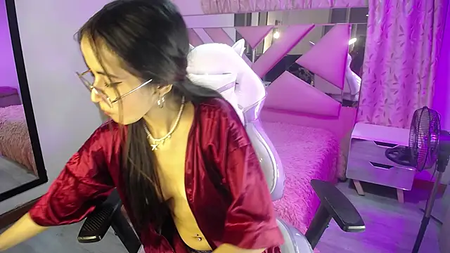 Snapshot of Mia_Fischer chatting on 01-12-25, 01:21 Mia Fischer online show from 01-12-25, 01:21