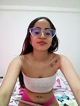 Snapshot of Mia_Fischer chatting on 03-04-25, 10:27 Mia Fischer online show from 03-04-25, 10:27