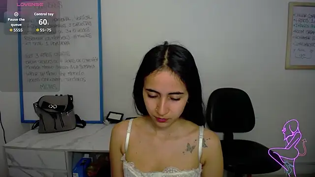 Snapshot of Mia_Fischer chatting on 10-10-25, 05:12 Mia Fischer online show from 10-10-25, 05:12
