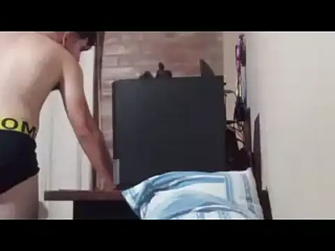 Snapshot of enzis3 chatting on 12-02-24, 10:45 enzis3 online show from 12-02-24, 10:45